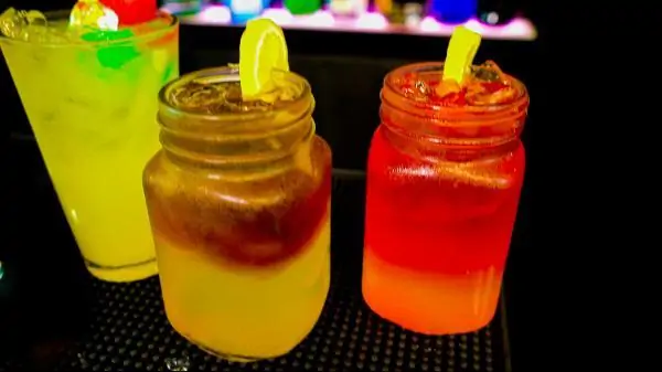 Long island iced tea and long beach iced tea