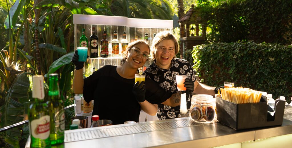 Mobile Bartender Hollywood | Bartenders for hire Hollywood - Party Shakers